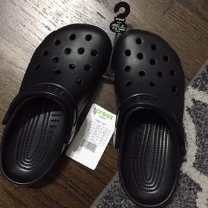 Crocs classic NWT! Men’s 5, women’s 7